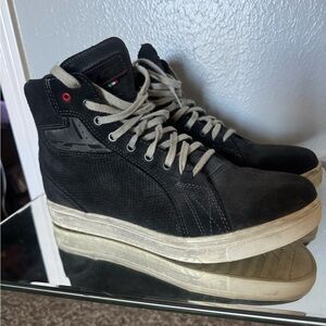 TCX Men's Motorcycle Black and Gray High-Top Boot/ Sneakers in size 11 / 45